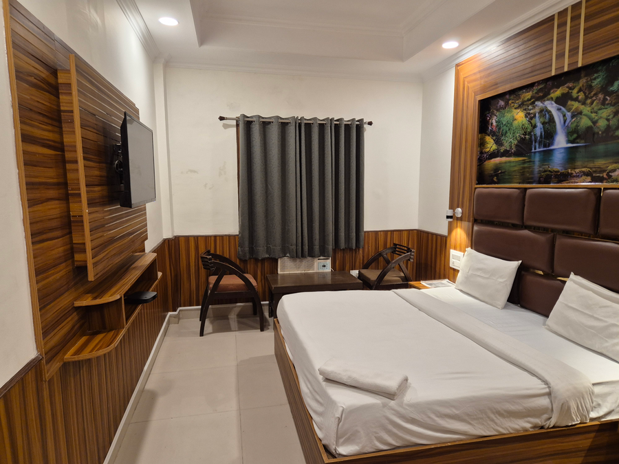 hotel luxeevista by navodayans