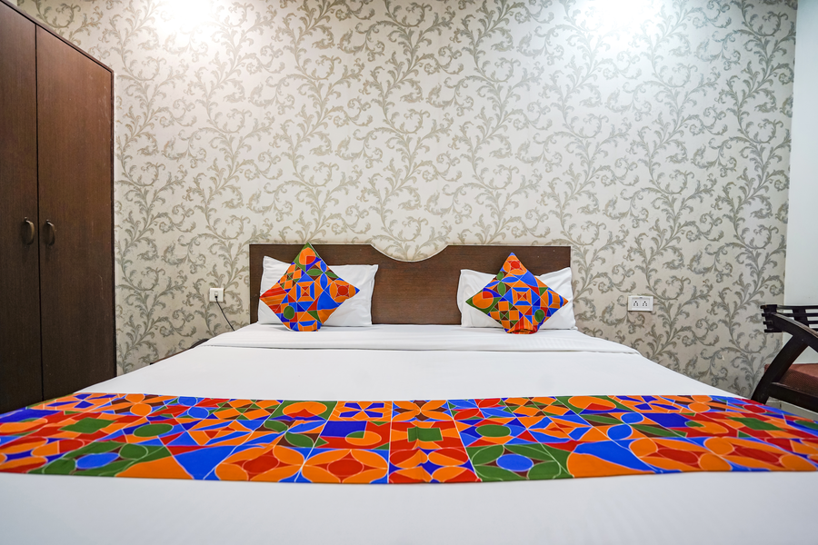 onlystay the taj heritage