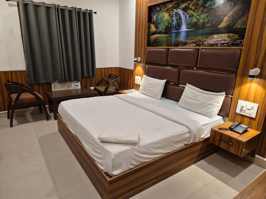 hotel luxeevista by navodayans