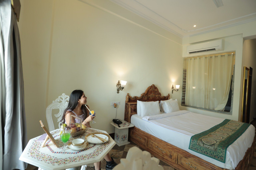 lohagarh fort resort