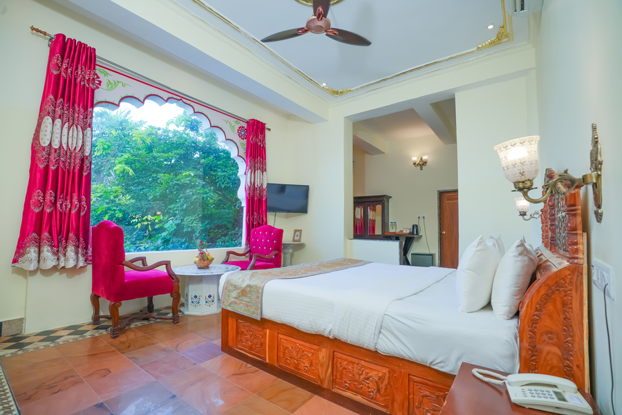 lohagarh fort resort