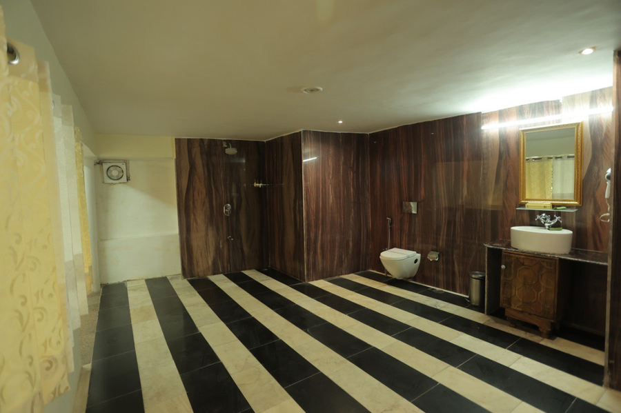 lohagarh fort resort
