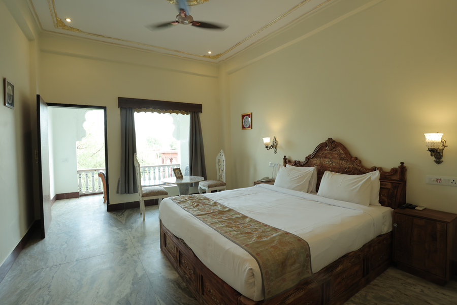 lohagarh fort resort