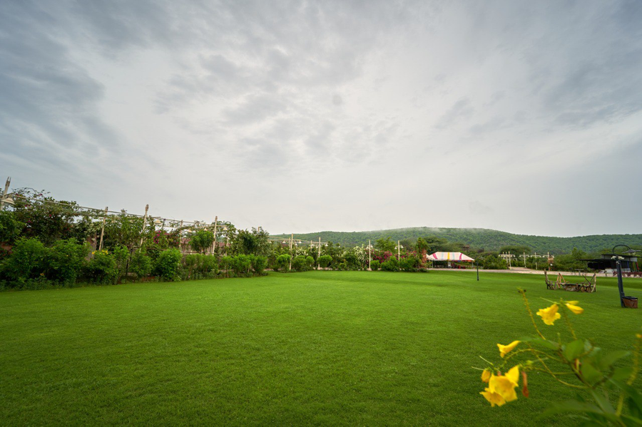 lohagarh fort resort
