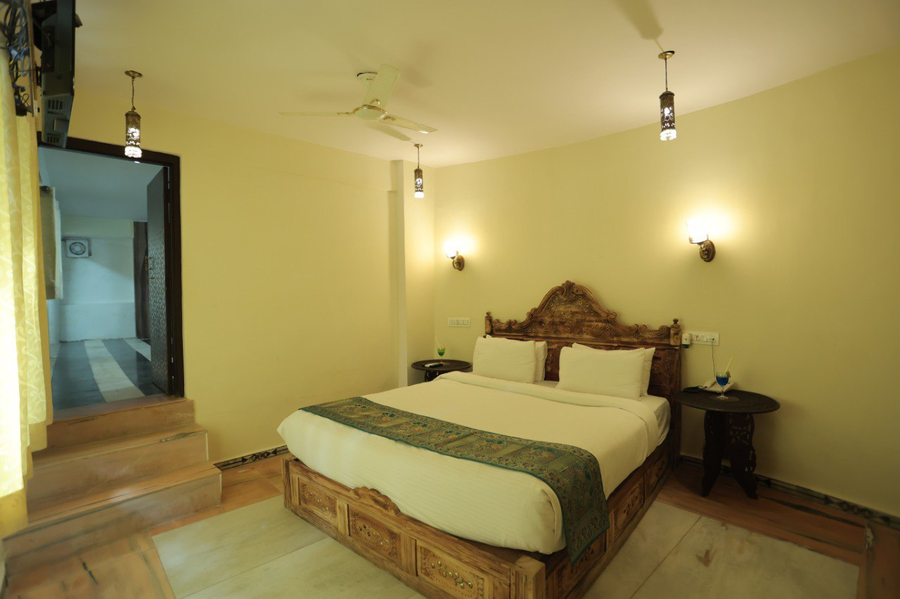 lohagarh fort resort