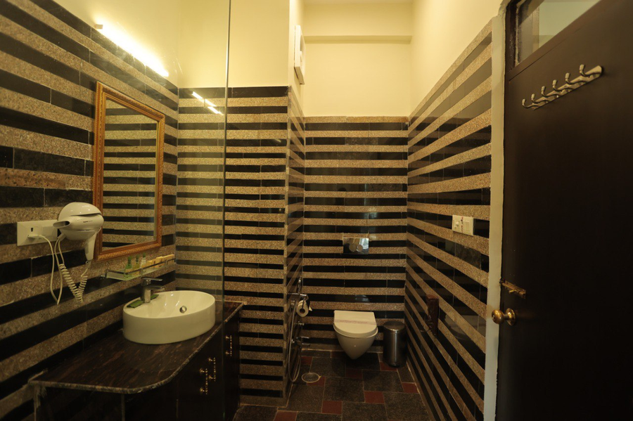 lohagarh fort resort