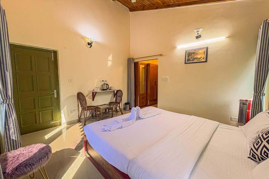 The Himalayan Living Whistling Pines,Gajar,3 star