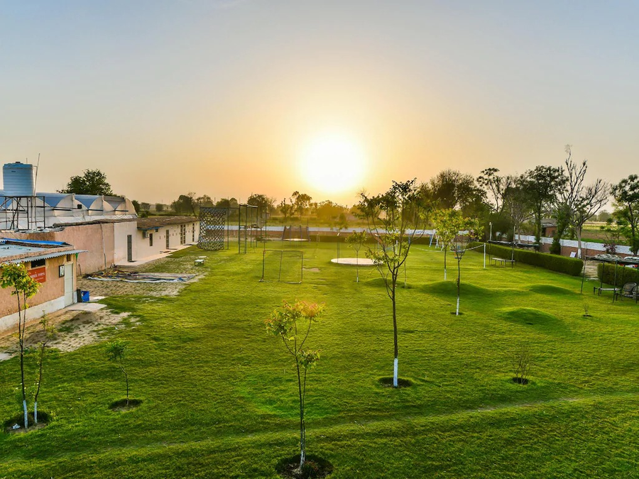 arise rustic village resort manesar