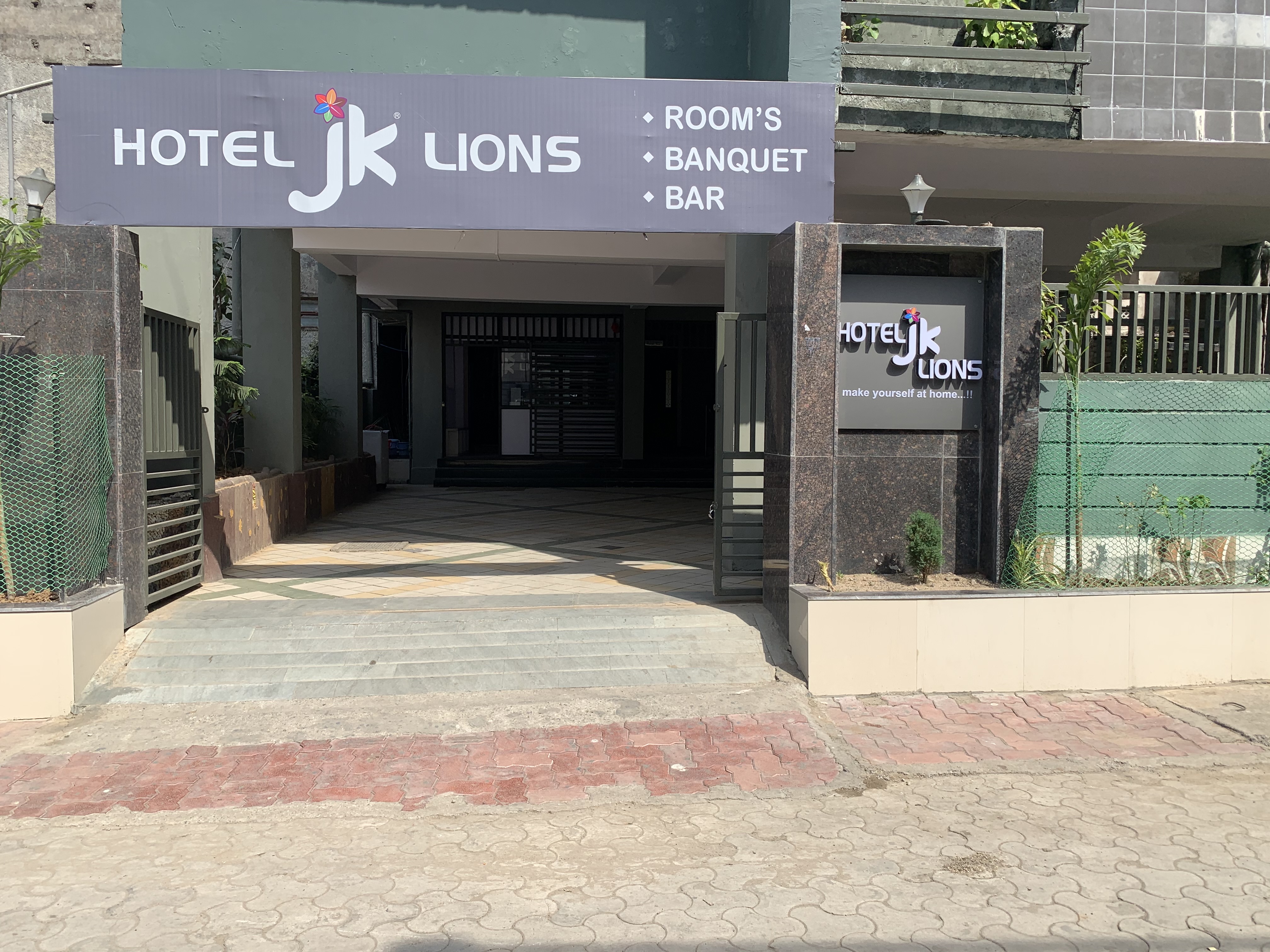 Hotel Jk Lions,Maharashtra>>Nagpur,3 star