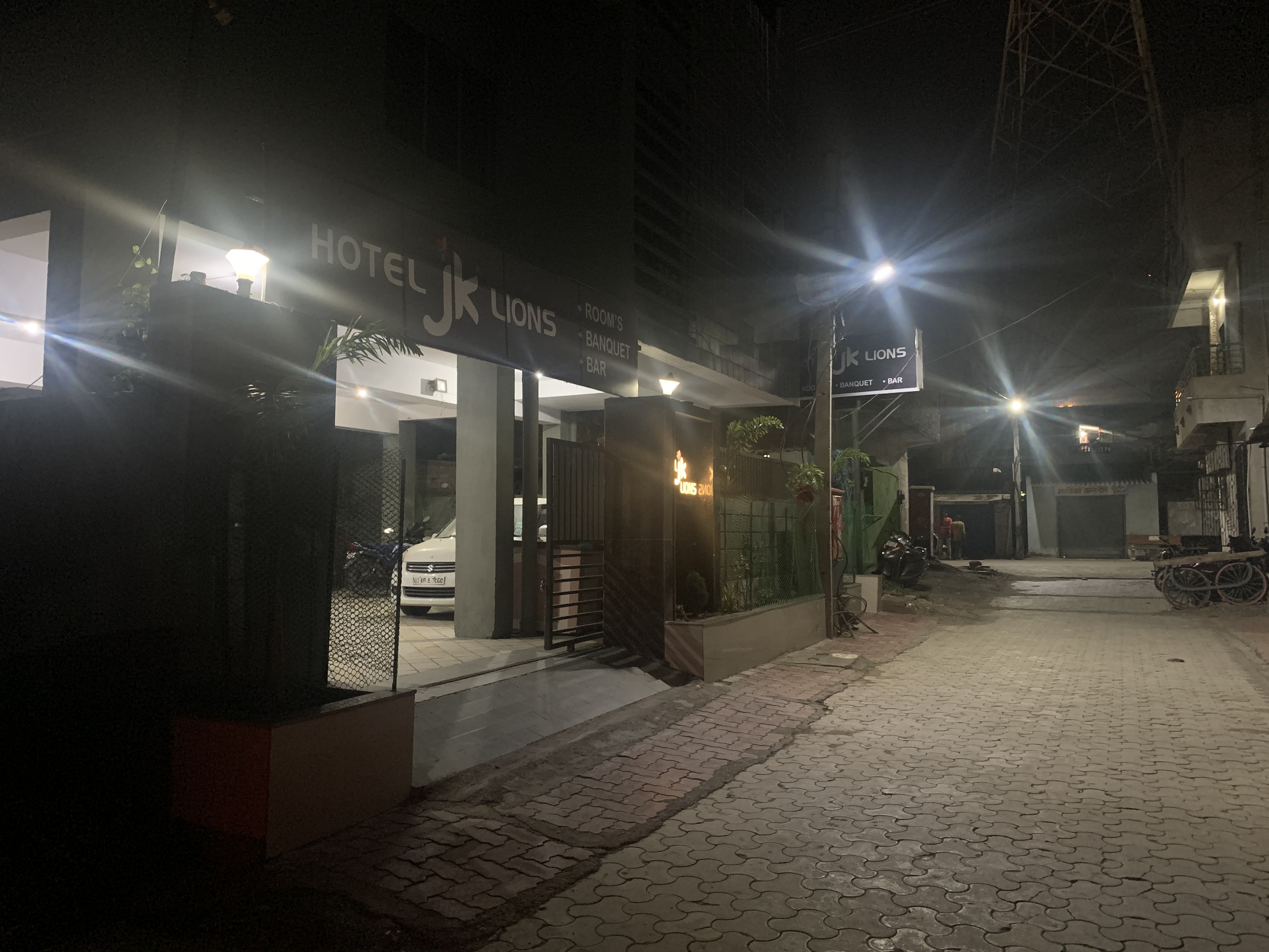 Hotel Jk Lions,Maharashtra>>Nagpur,3 star