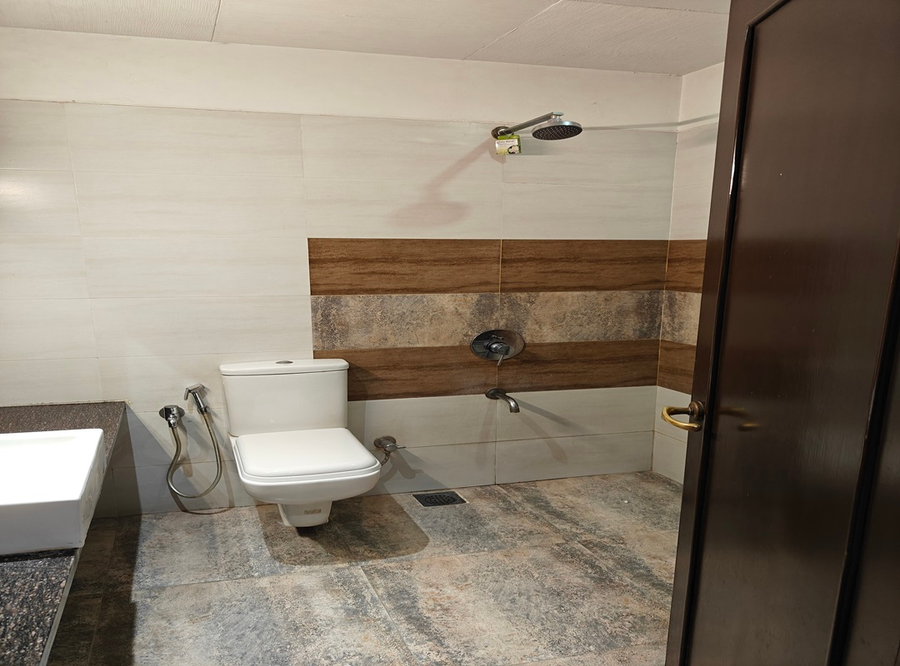 hotel ambaji international