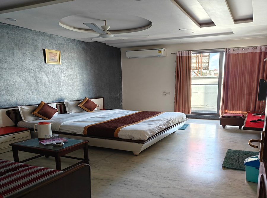 hotel ambaji international