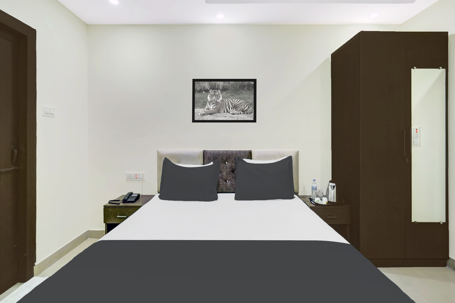 super collection o rajeev nagar near atal path formerly vinayaka