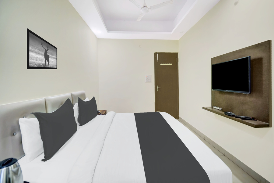 super collection o rajeev nagar near atal path formerly vinayaka