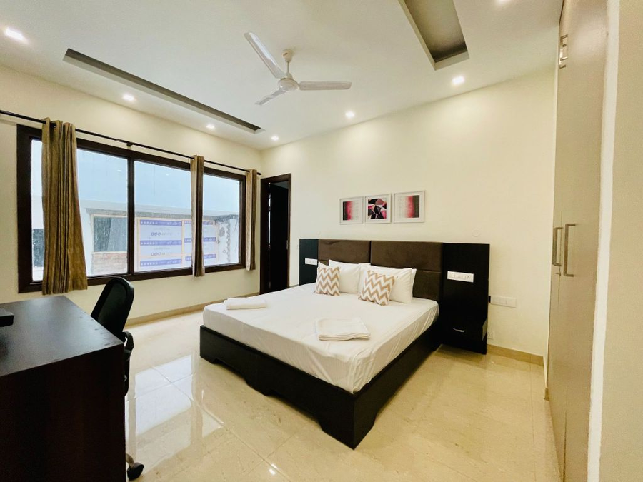 olive service apartment dlf cyber city
