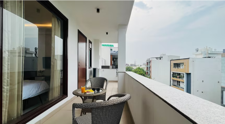 olive service apartment dlf galleria