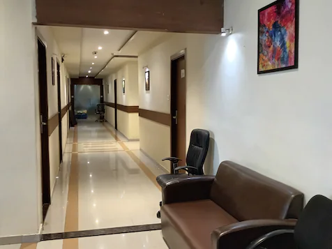 Hotel Bkc Grand Near Trade Centre Visa Consulate,Bandra Kurla Complex (Bkc),3 star
