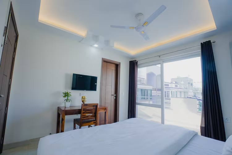 lime tree hotel golf course extension