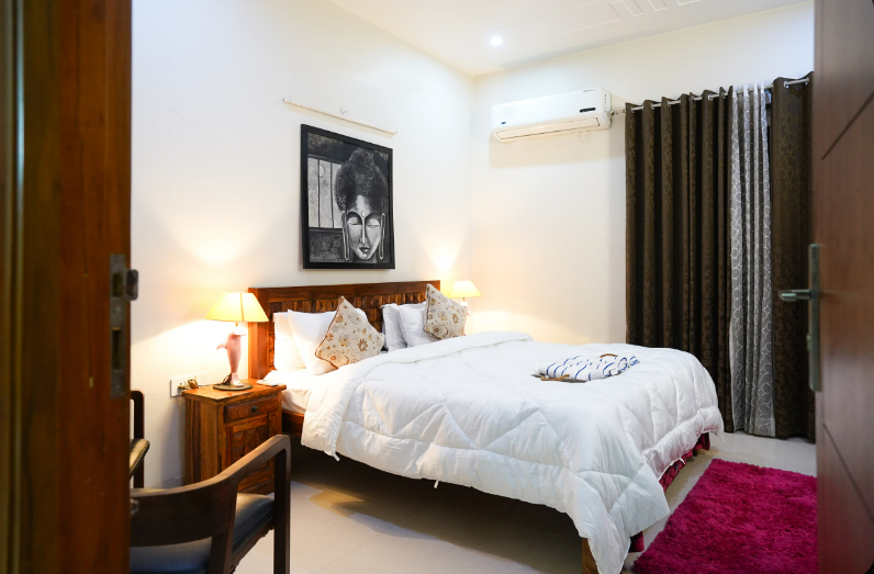 Lime Tree Luxe 3Bhk Apartment - Artemis Medanta,Medanta Medicity Area,3 star