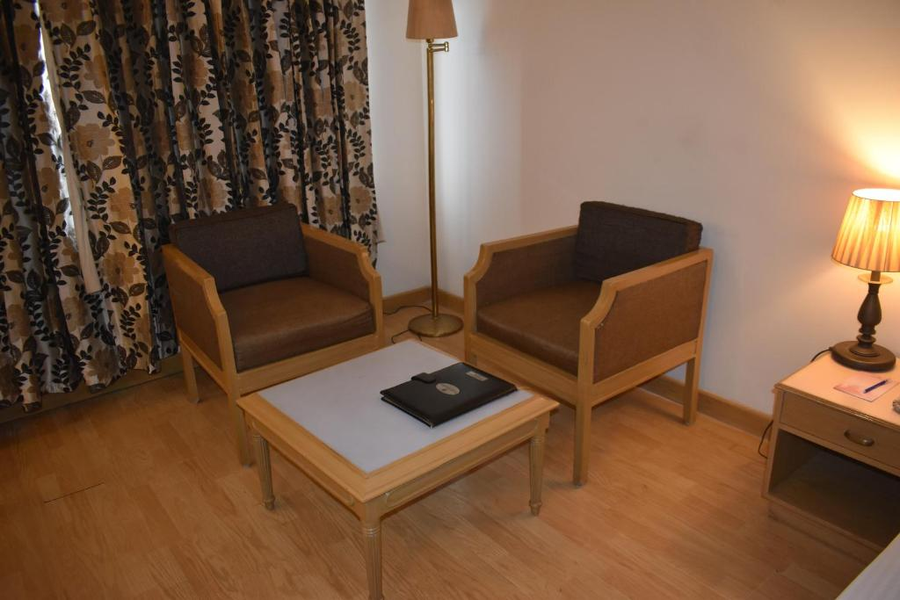 hotel chanakya