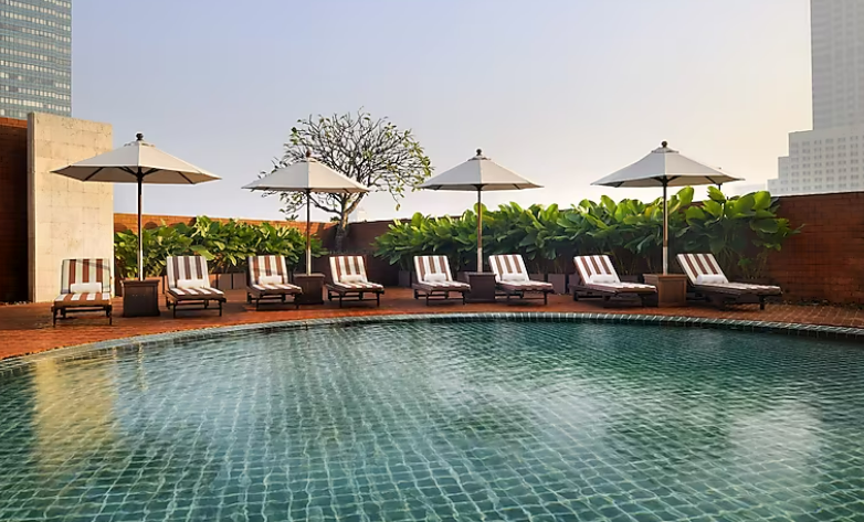 Tower Club At Lebua,Near River City Shopping Complex,5 star