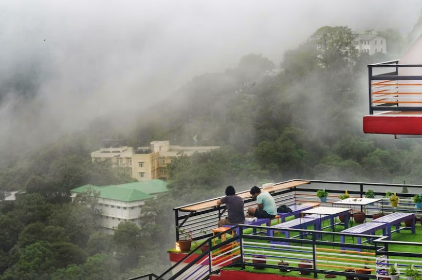 goSTOPS Mussoorie, Library Road - Rooms & Dorms,Library Chowk, Mussoorie,3 star