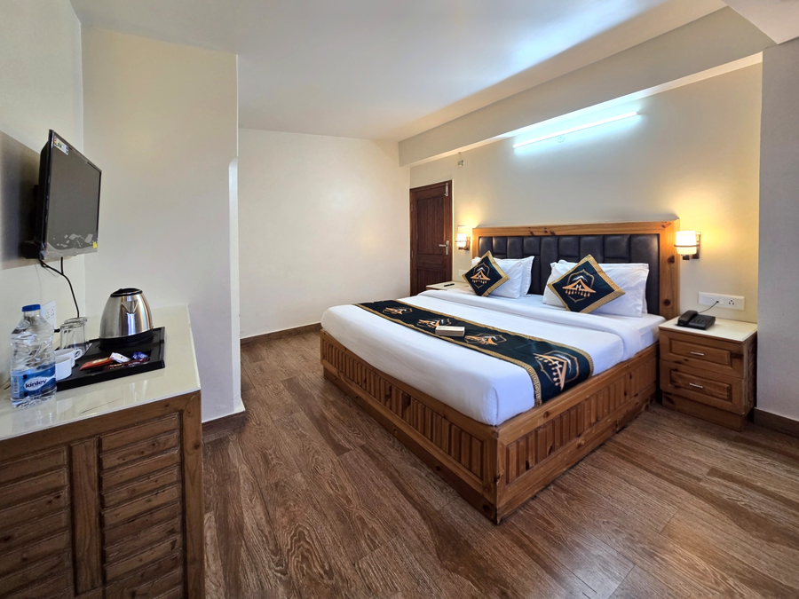 Hotel Uphar,Lakkar Bazar,2 star