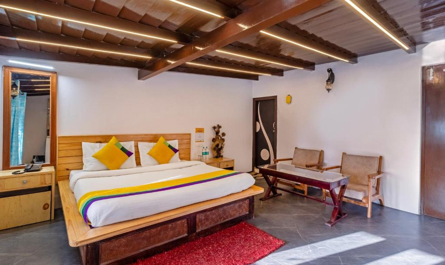 itsy hotels shri gv inn 600 mtrs from tiffin top