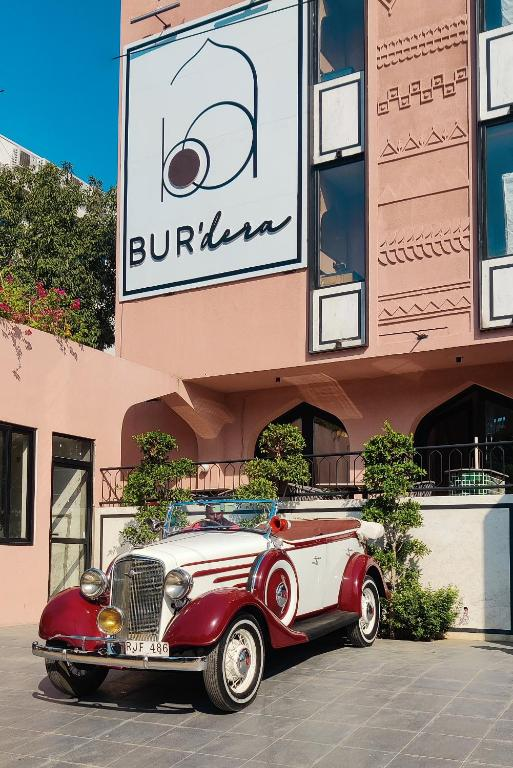 bur dera a boutique luxury hotel