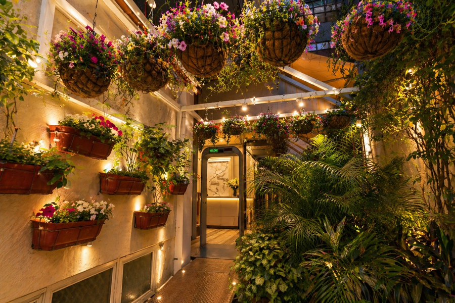 Grand Ffour Near Nehru Place,Nehru Place,3 star