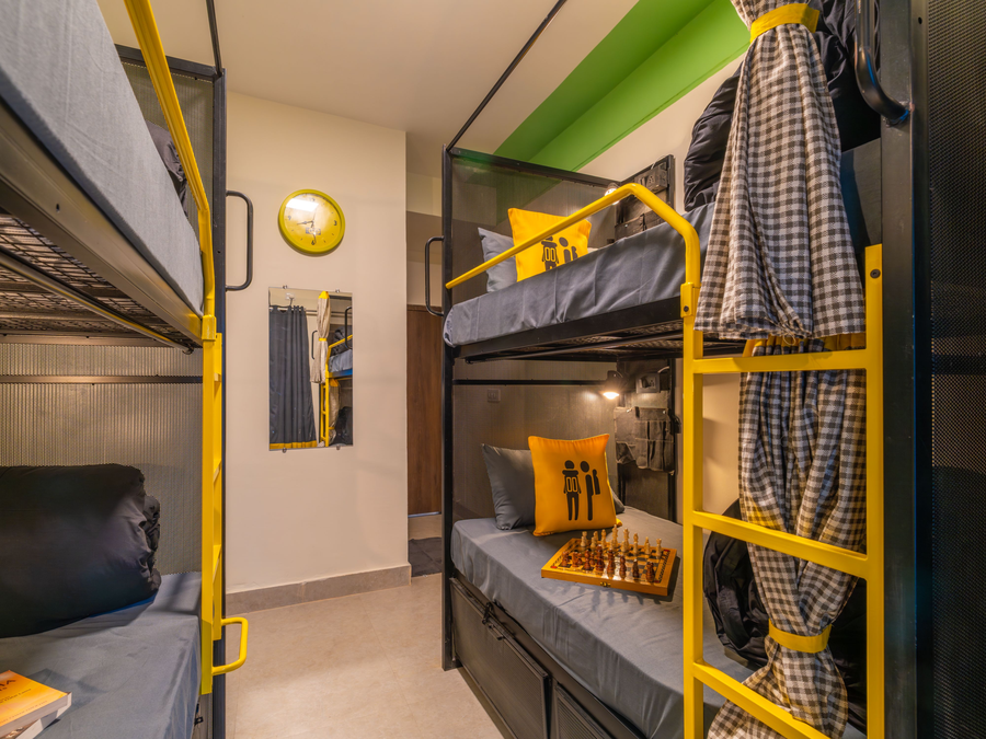 the hosteller rishikesh laxman jhula