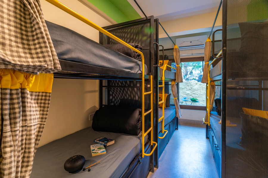 the hosteller rishikesh laxman jhula