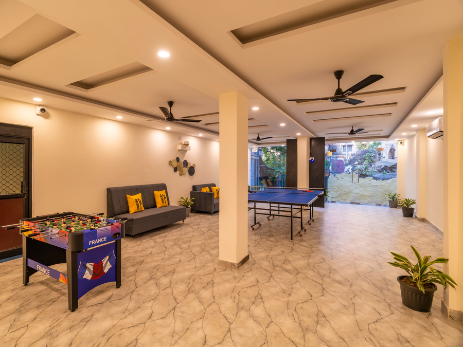 the hosteller rishikesh laxman jhula