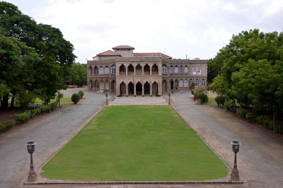 Nilambag Palace Hotel,Rajkot Road, Nilambaug Circle, Nilambaug, Bhavnagar, Gujarat 364002,4 star