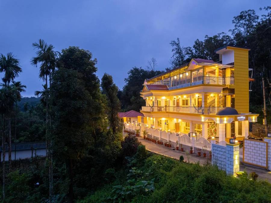 The Hosteller Coorg, Madikeri,Kedakal,3 star