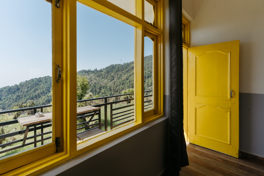 the hosteller kareri