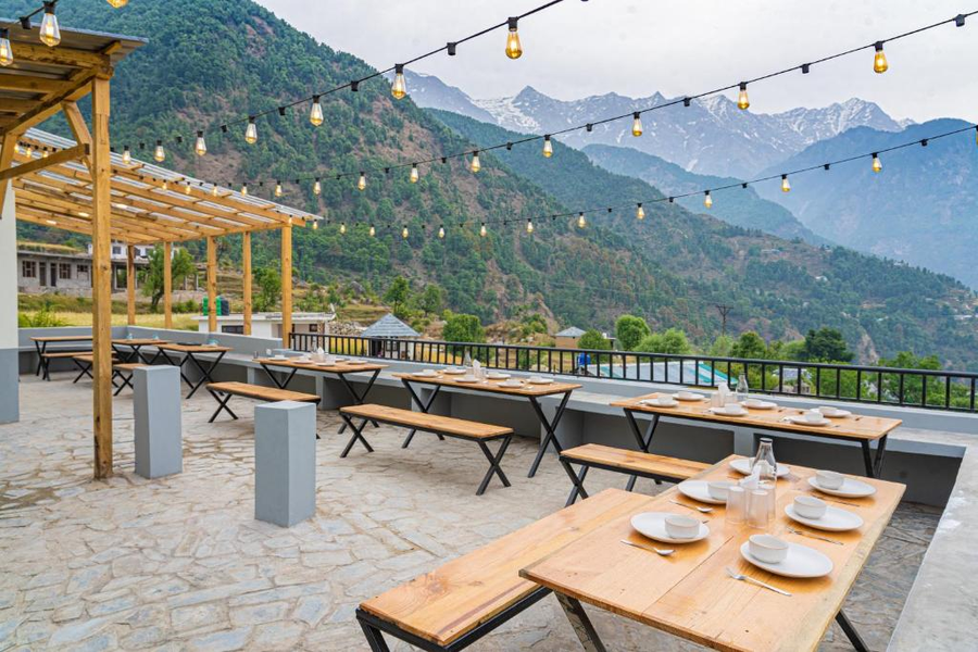 the hosteller kareri