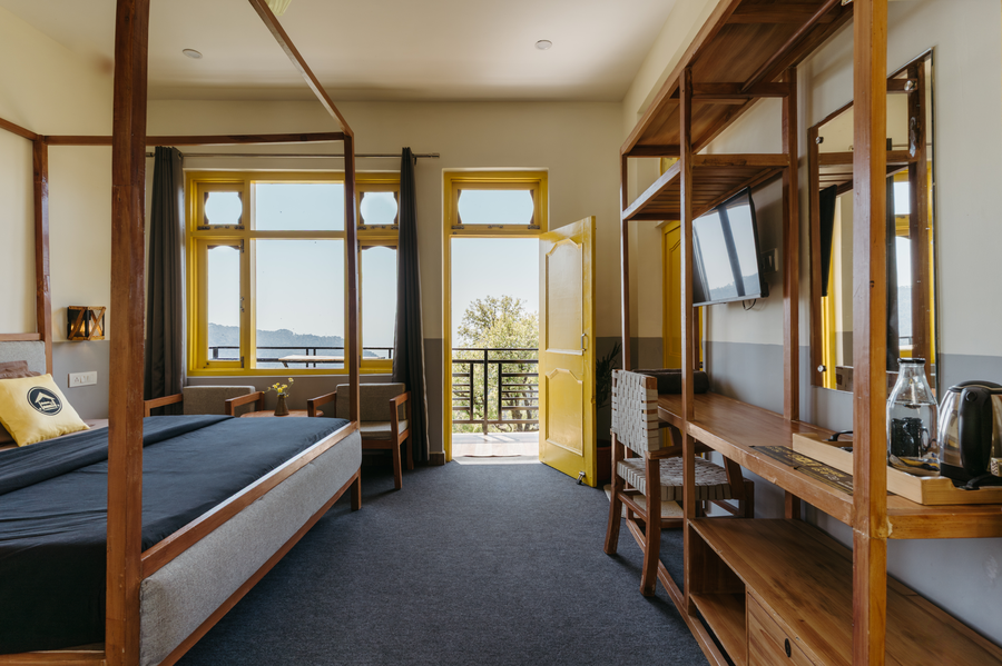 the hosteller kareri