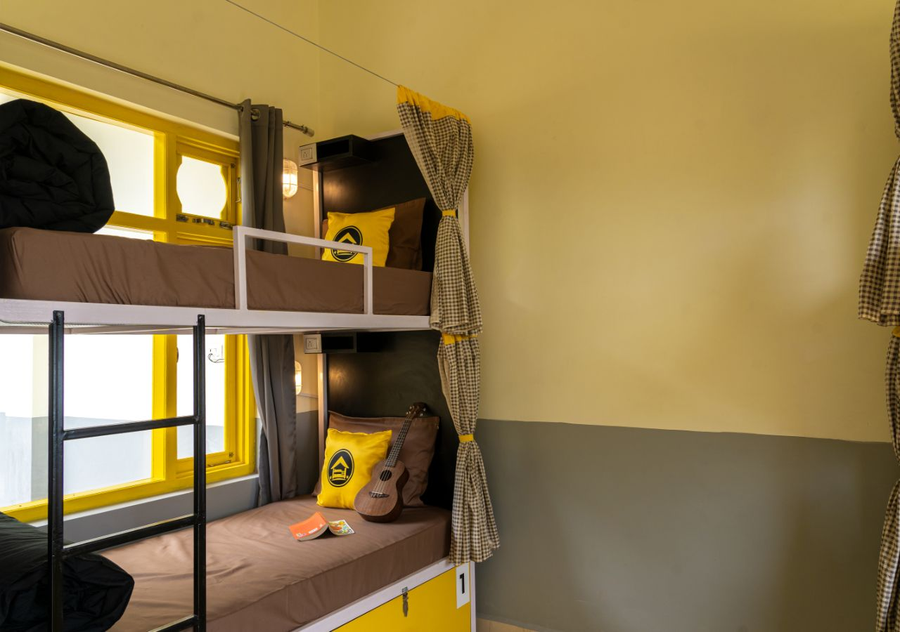 the hosteller kareri