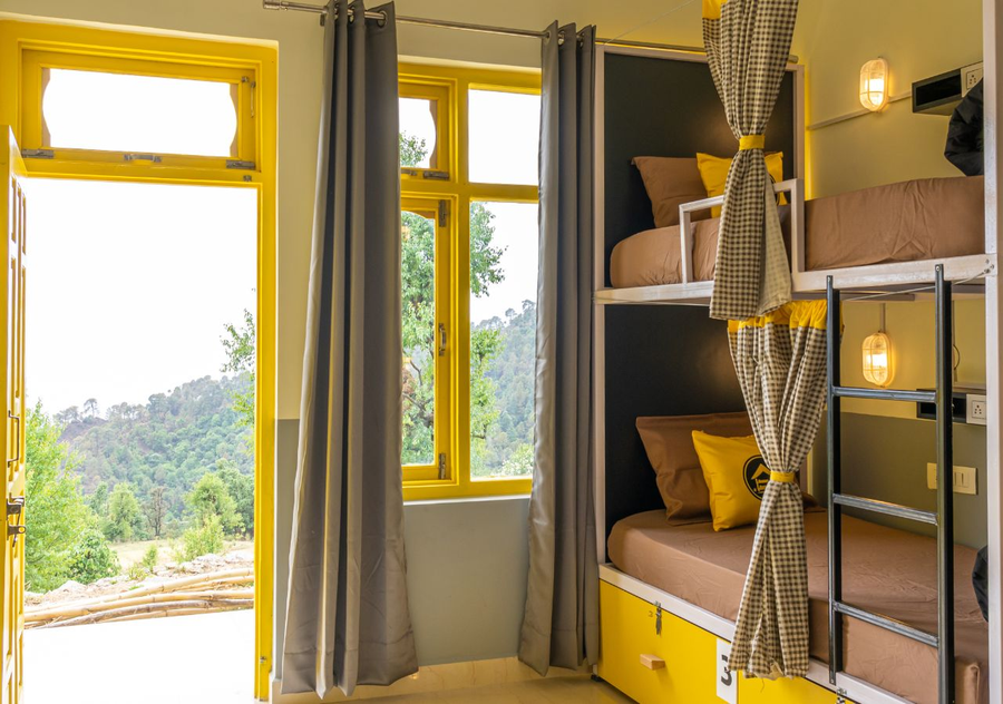 the hosteller kareri