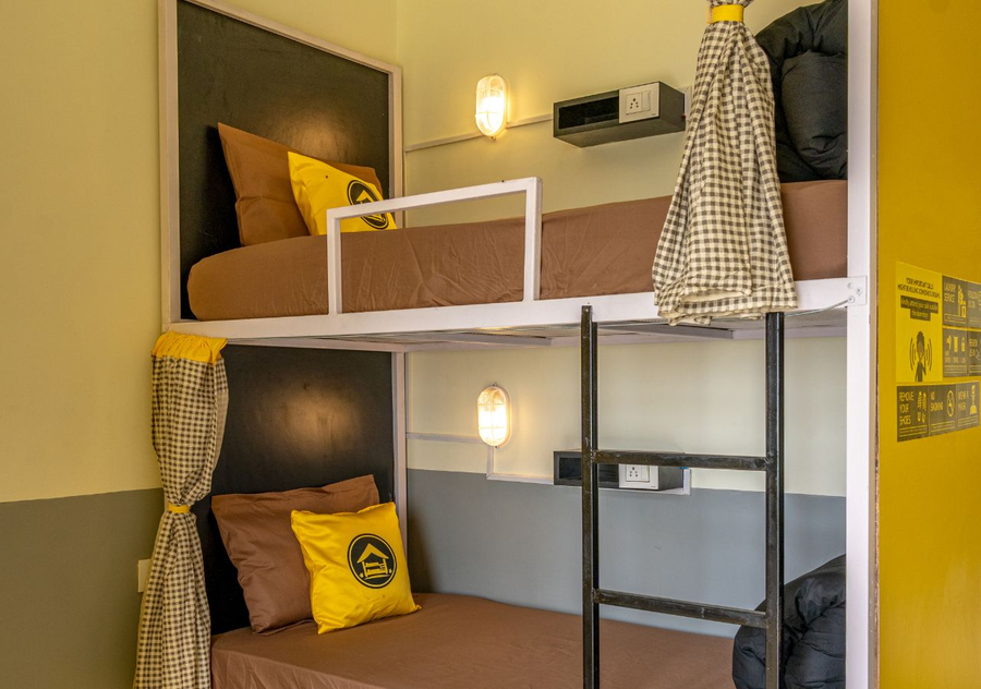 the hosteller kareri