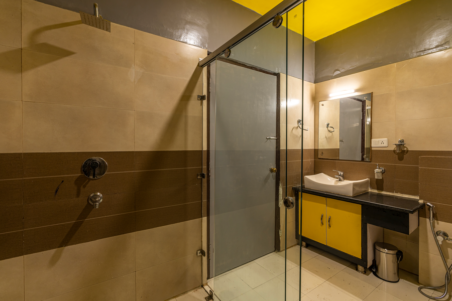 the hosteller mcleodganj mall road