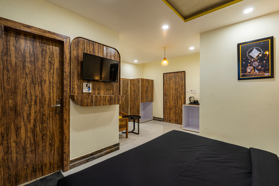 the hosteller mcleodganj mall road