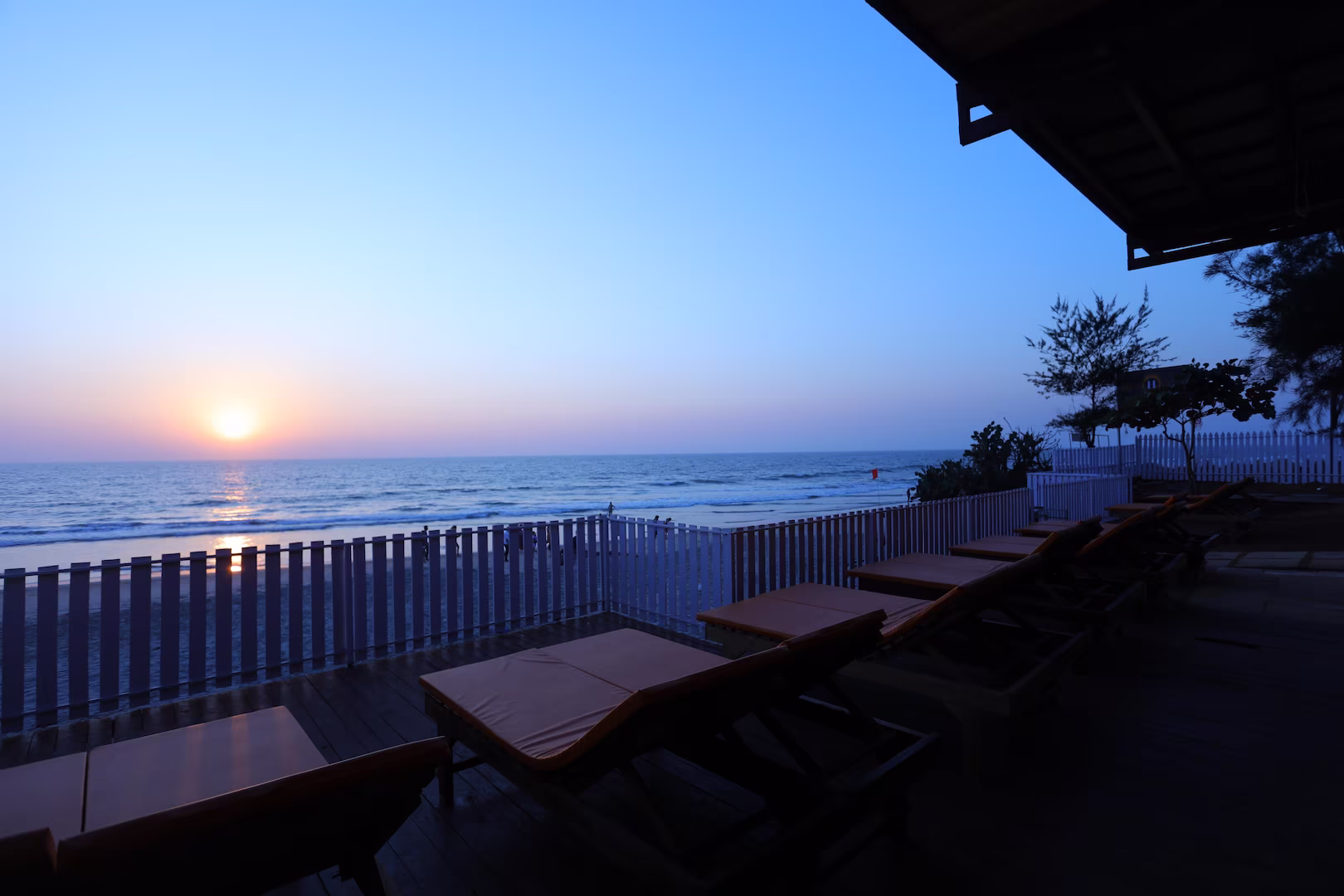 dallas beach resorts