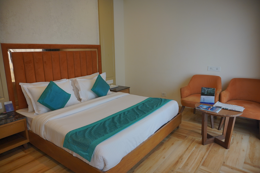 hotel luxury inn by stotrak hospitality
