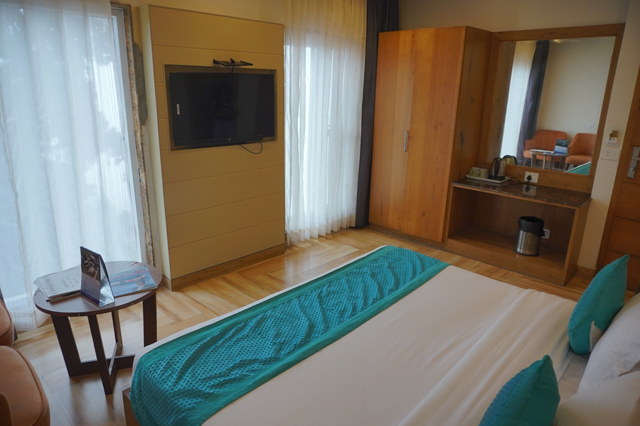hotel luxury inn by stotrak hospitality