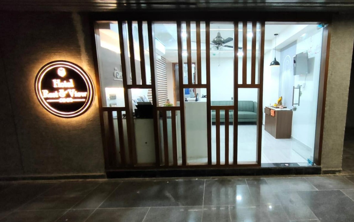Hotel Rest And View,Bopal,3 star