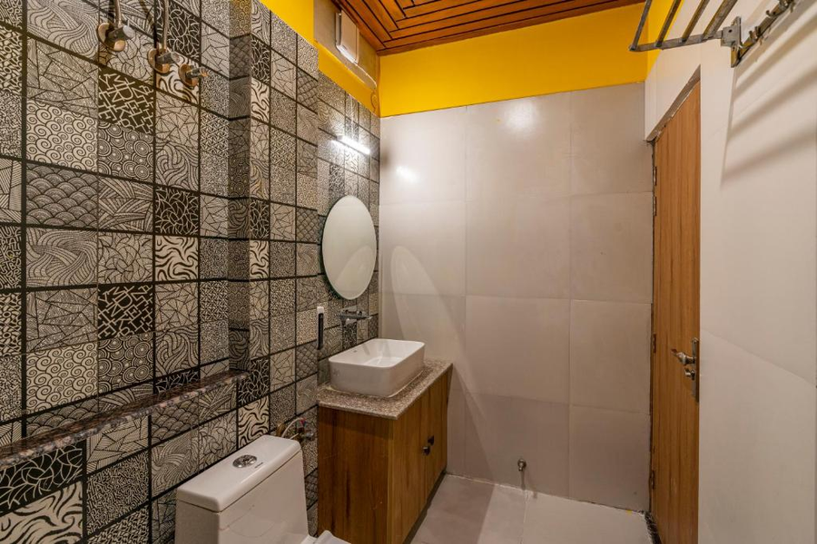 the hosteller rishikesh upper tapovan