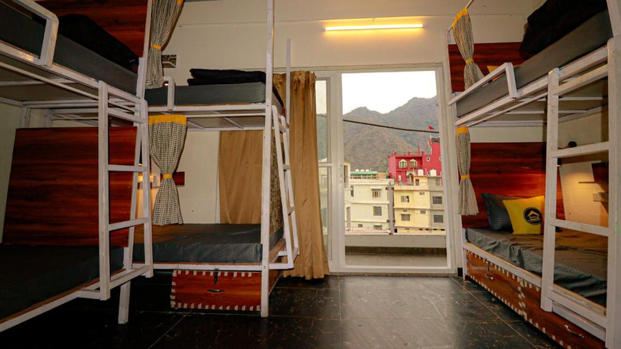 the hosteller rishikesh upper tapovan