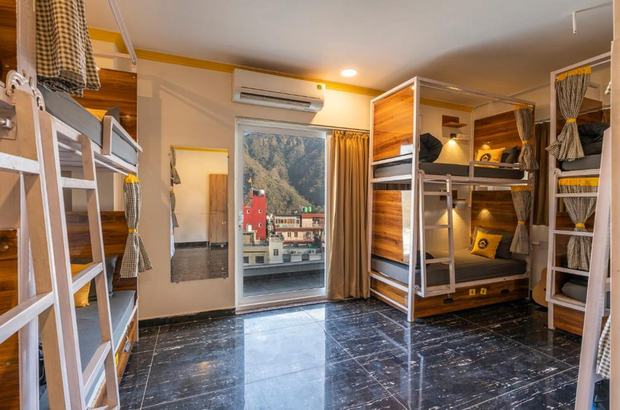 the hosteller rishikesh upper tapovan